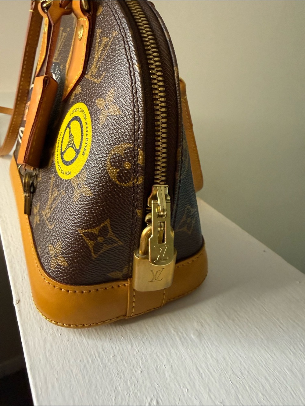 Limited Edition World Tour Louis Vuitton Monogram Alma BB - Picture 6 of 9